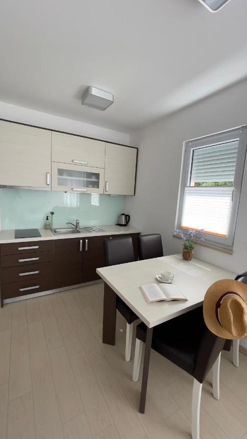 Lavanda Apartments Baška Voda Kültér fotó