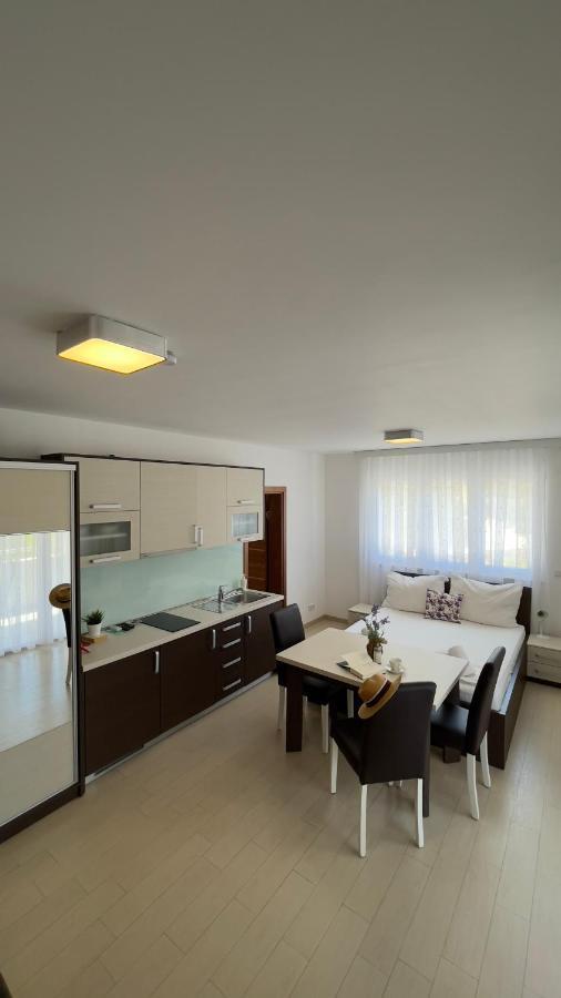 Lavanda Apartments Baška Voda Kültér fotó