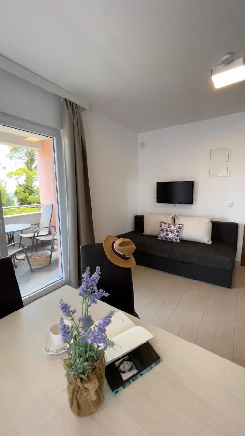 Lavanda Apartments Baška Voda Kültér fotó